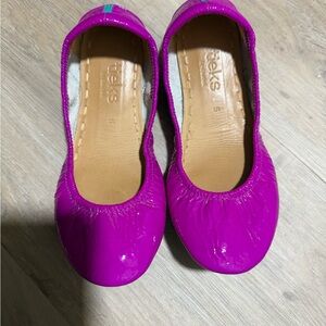 Ultraviolet Tieks